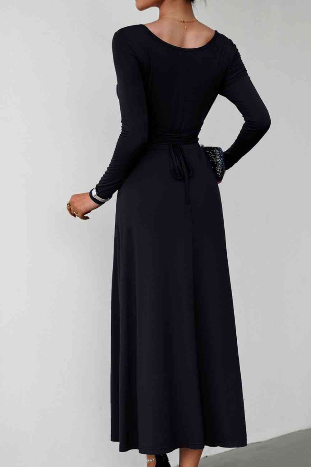 Capsule Wardrobe Scoop Neck Long Sleeve Lace-Up Maxi Dress