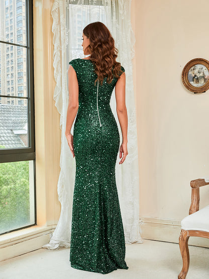 St Patricks Day Outfits | Glitter Aesthetic Green Prom Dress