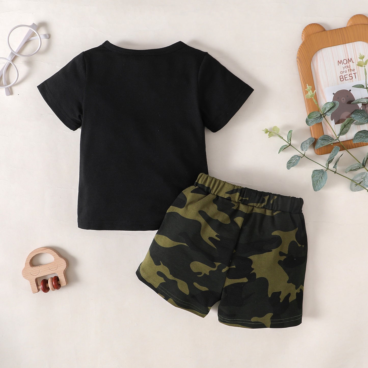 MAMA'S BOY Graphic T-Shirt Camouflage Shorts Set